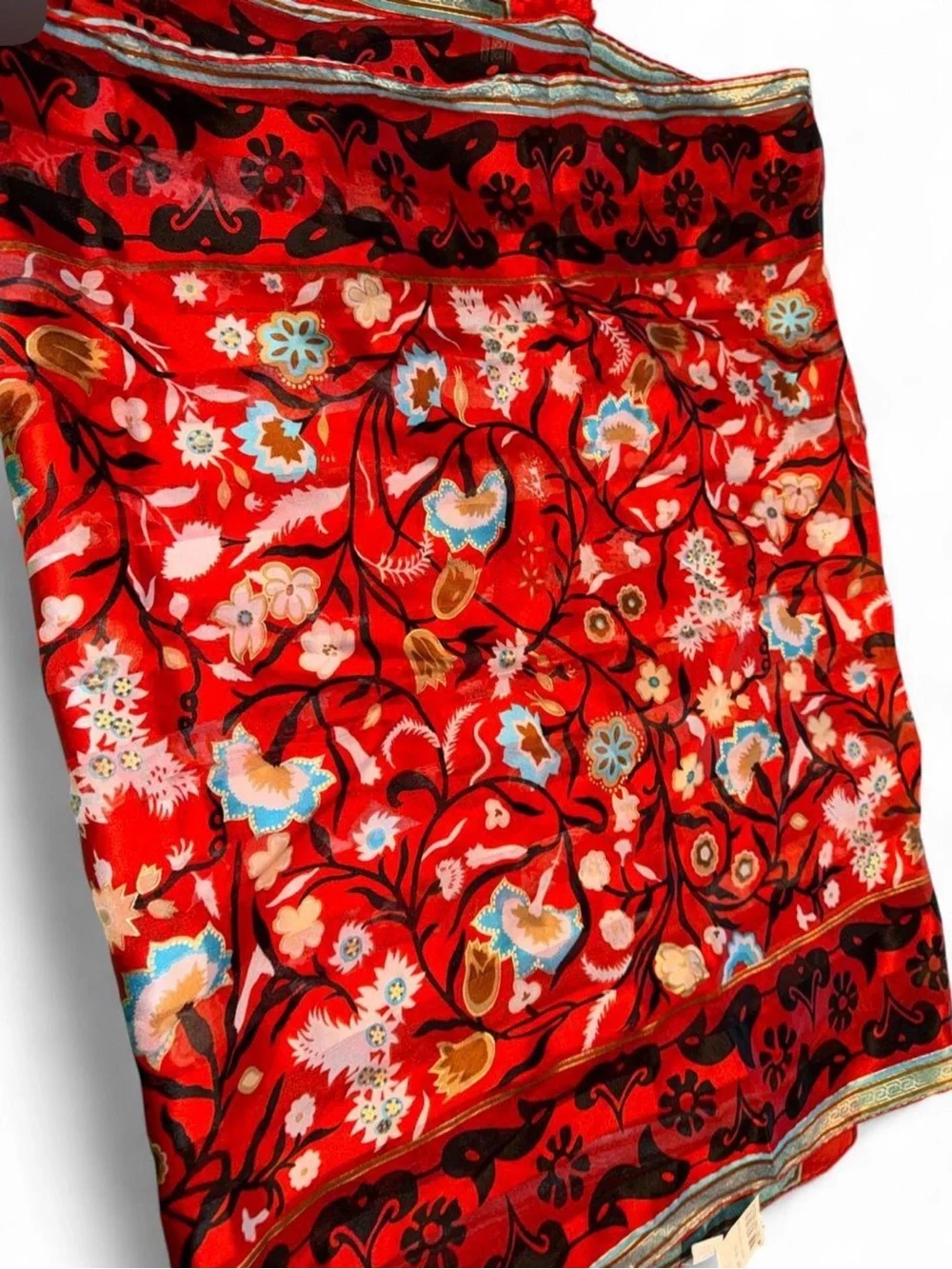 Vakko bold red